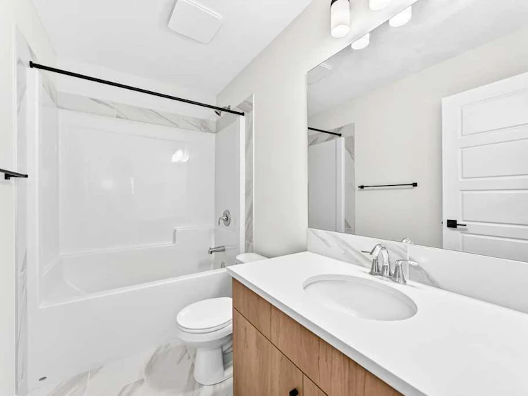 28 Veranda Boulevard SW, Calgary, AB, T2Y 0S7 - 28