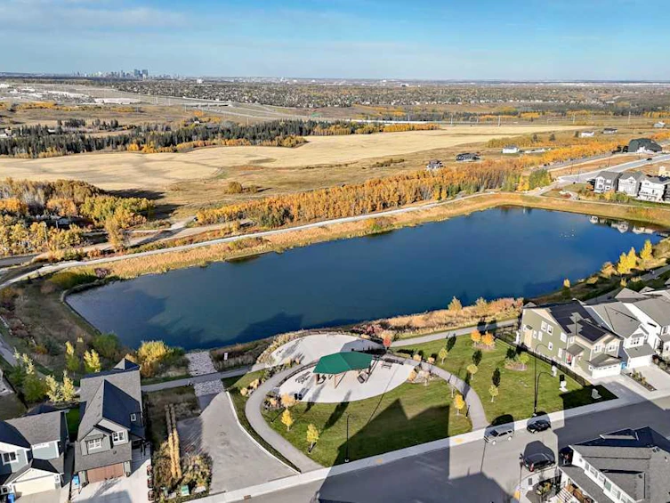 28 Veranda Boulevard SW, Calgary, AB, T2Y 0S7 - 10