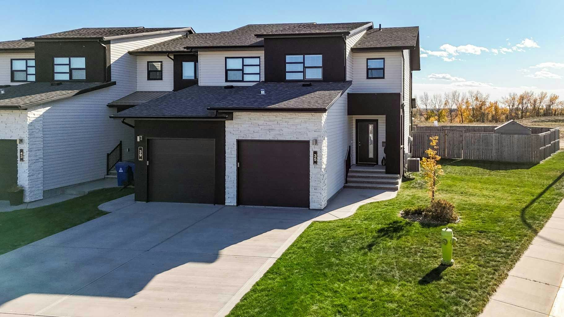 35 Palmer Circle, Blackfalds, AB, T4M 0N7