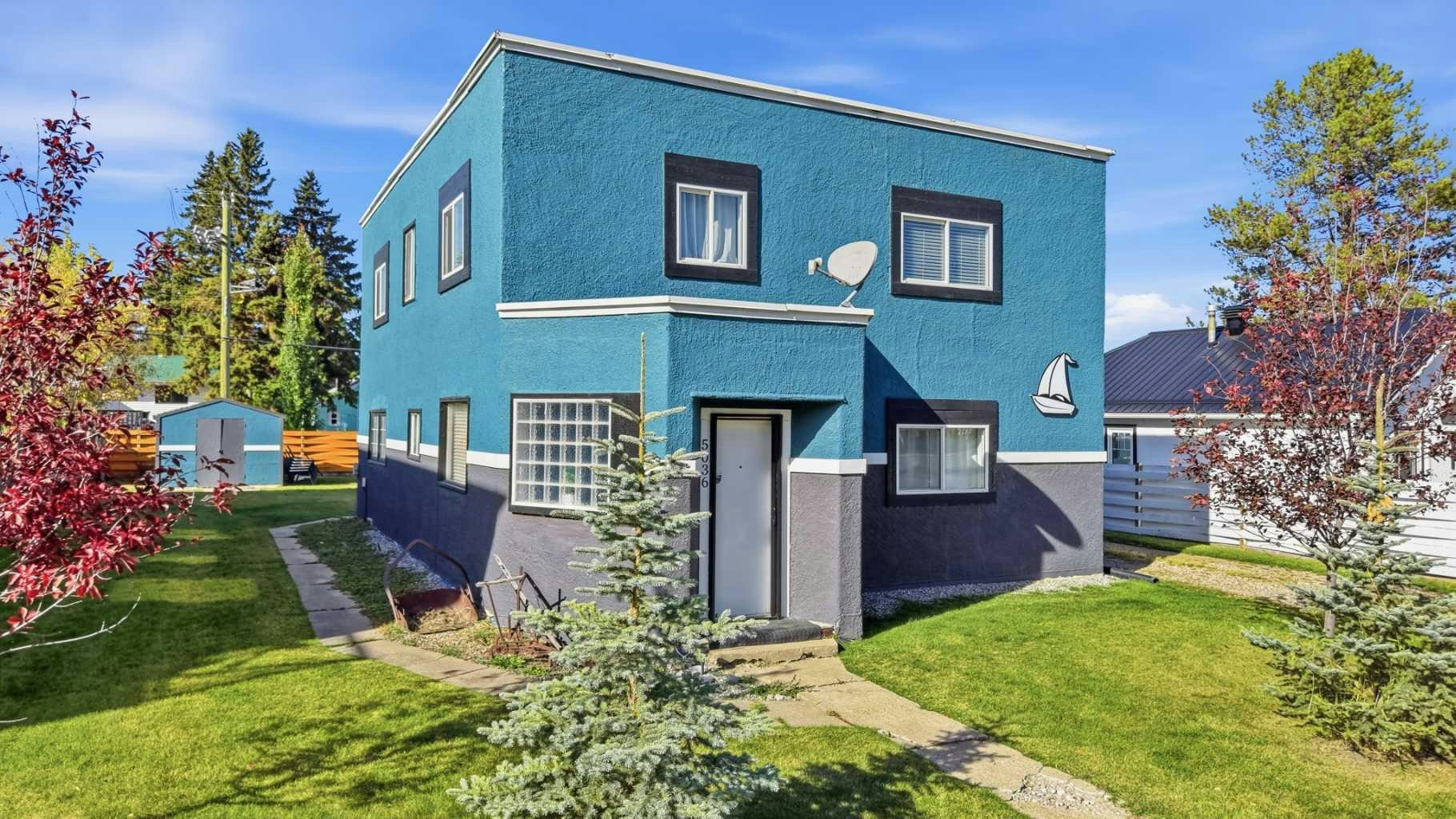 5036 51a Street, Sylvan Lake, AB, T4S 1E1