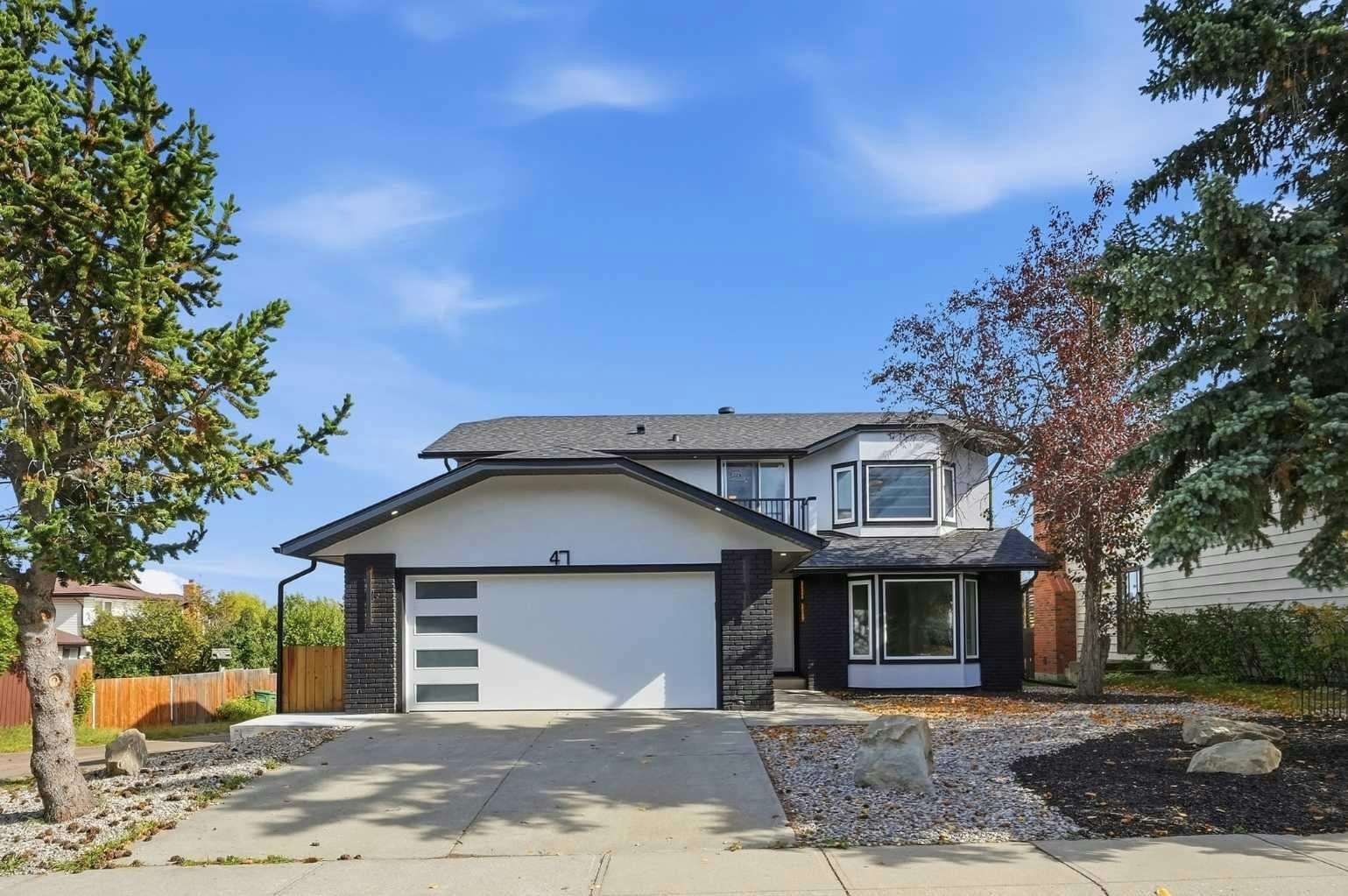 47 Woodbrook Road SW, Calgary, AB, T2W 4M5