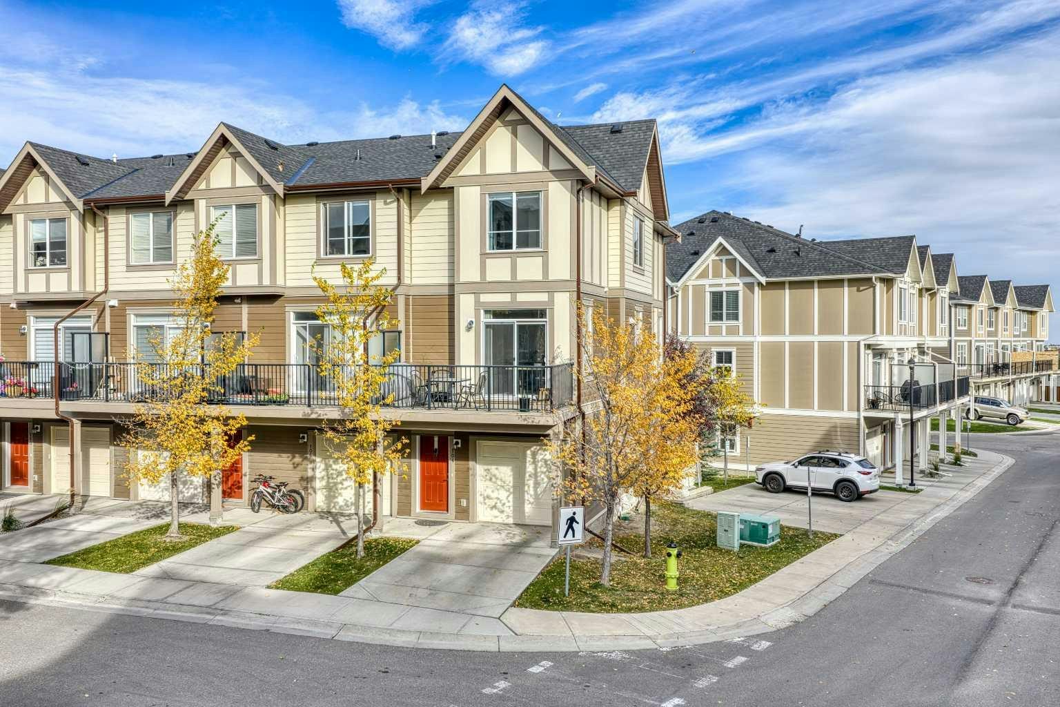 104 Sherwood Lane NW, Calgary, AB, T3R 0V3