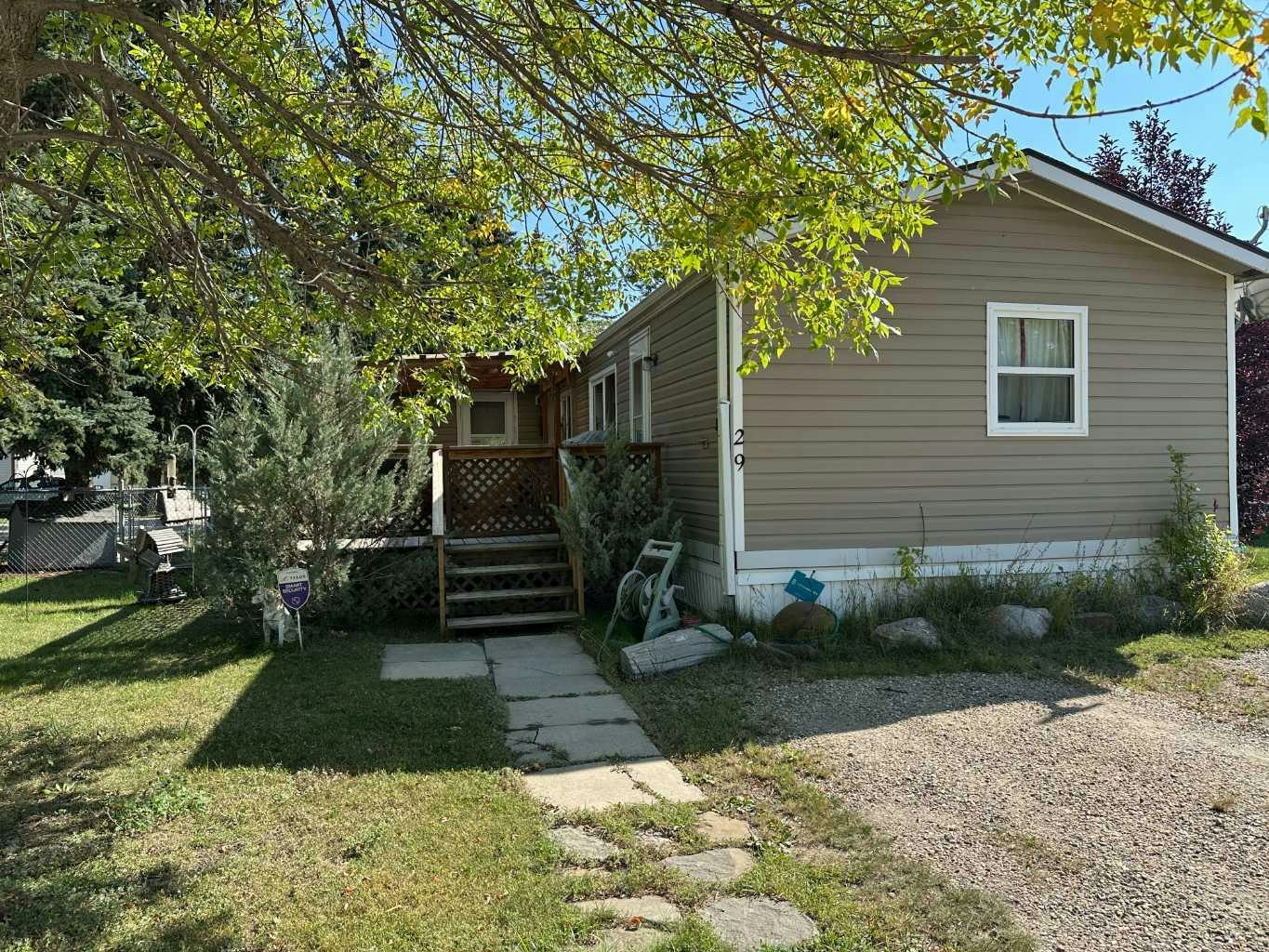 29-6205 54 Street, Ponoka, AB, T4J 1M5