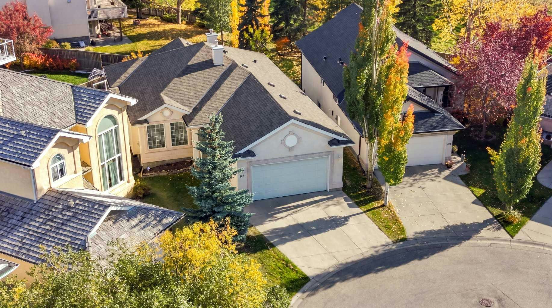614 Sierra Madre Court SW, Calgary, AB, T3H 3M5