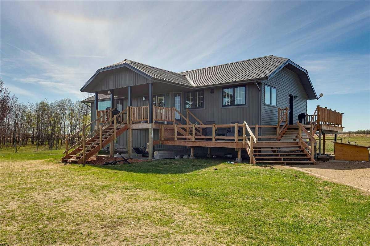 24219  413 Township Road, Lacombe, AB, T0C 0Y0