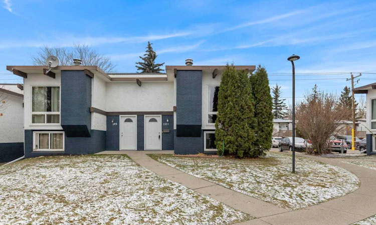 101 Pinemont Bay NE