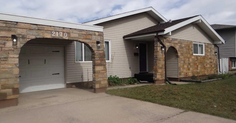 2170 Hawke Crescent NE, Medicine Hat, AB, T1C 1J7