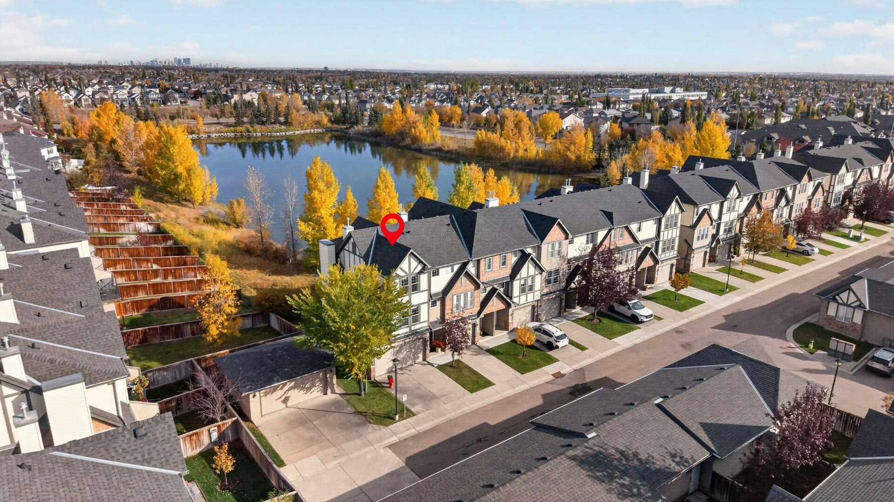 78 Eversyde Park SW, Calgary, AB, T2Y 5G8