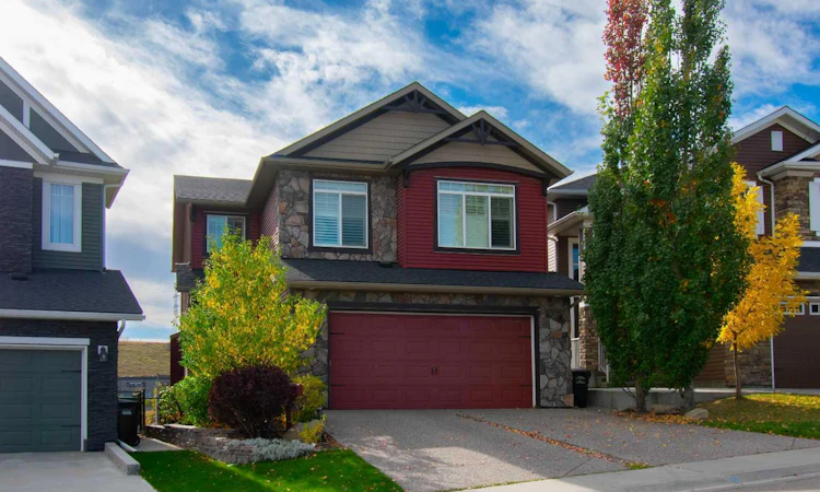 166 Nolancliff Crescent NW