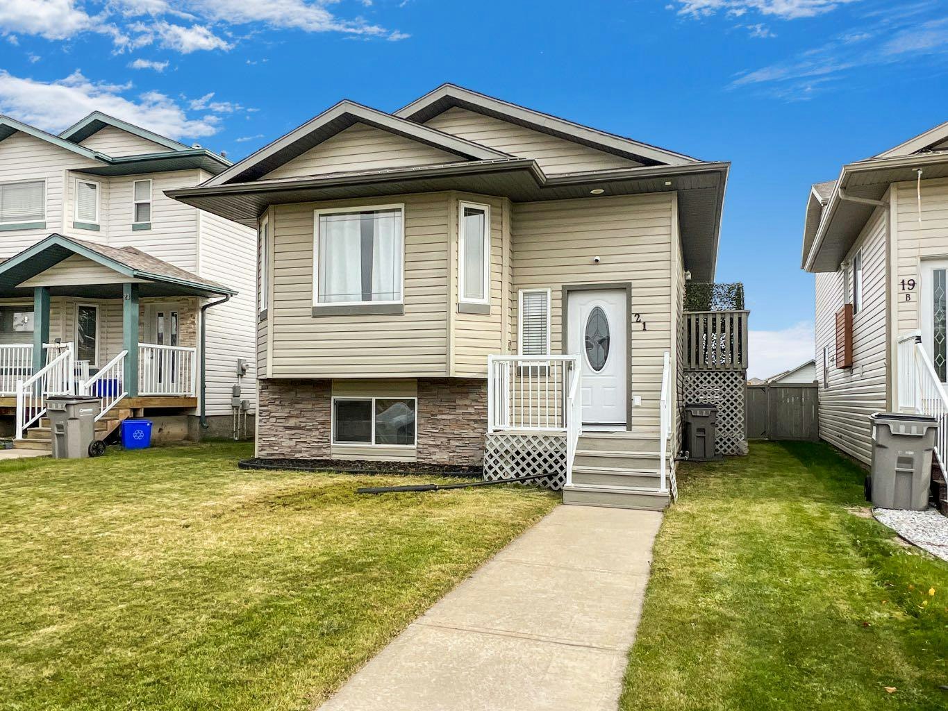 21 Pinnacle Crossing, Grande Prairie, AB, T8W 0A9