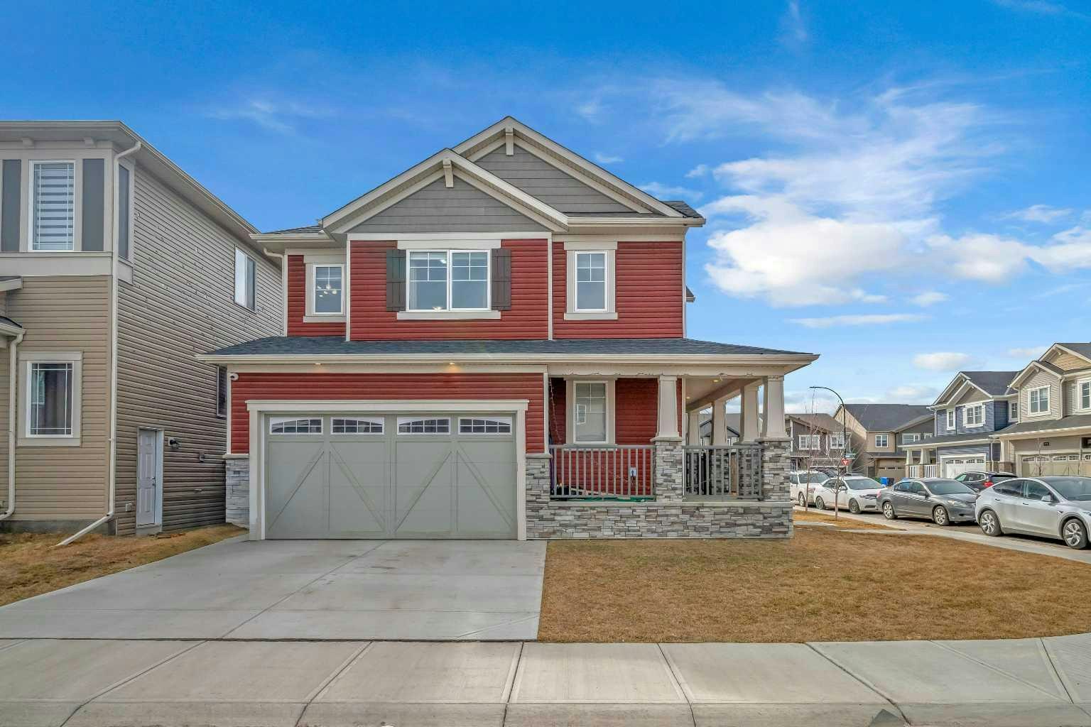 271 Carringham Road NW, Calgary, AB, T3P 1V4