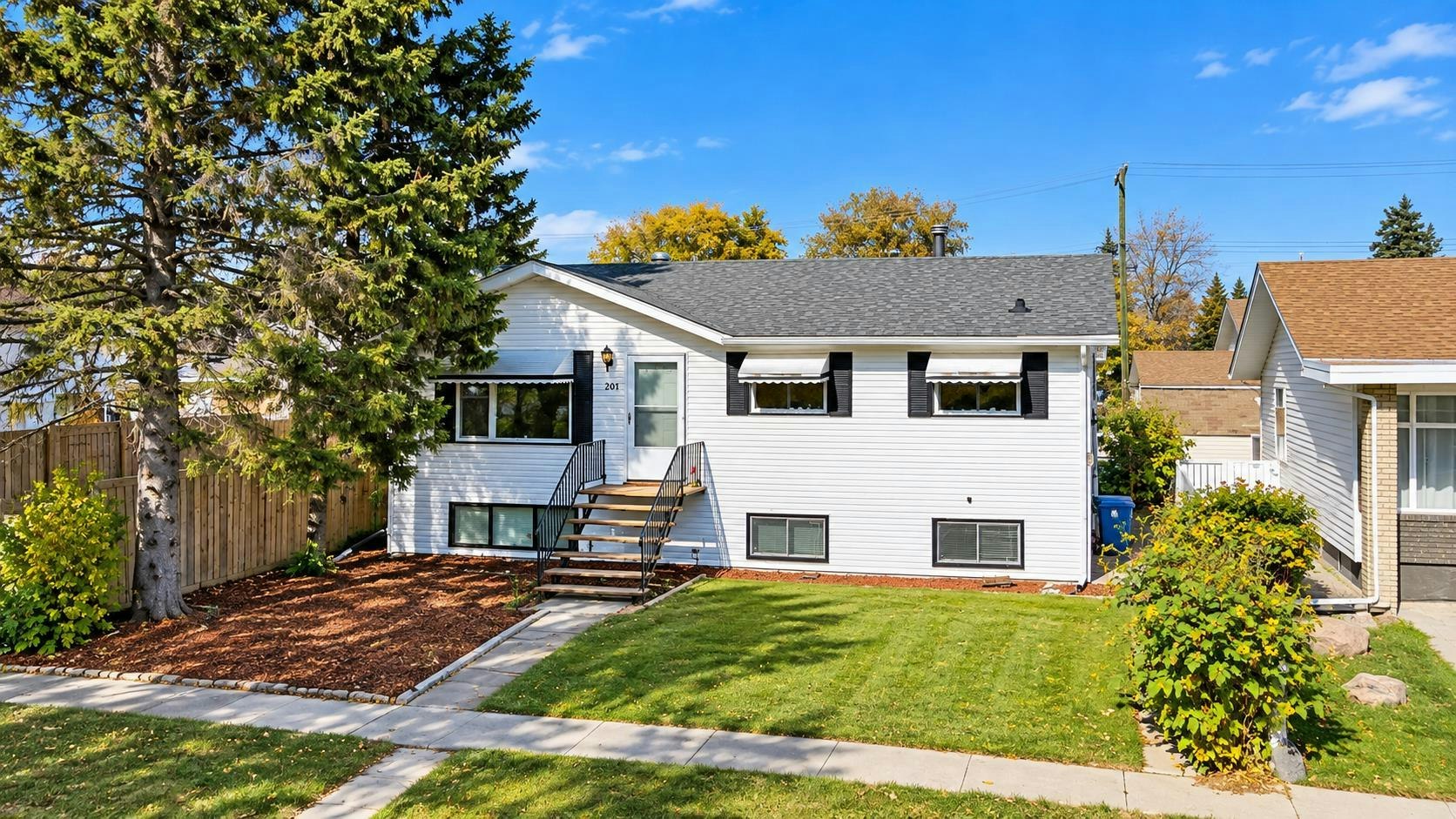 208 4th Avenue W, Hanna, AB, T0J 1P0
