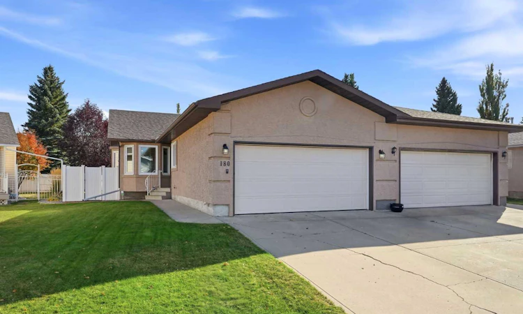 180 Doran Crescent
