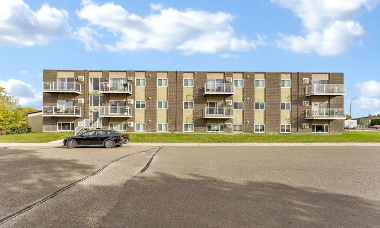 301-2987 Dunmore Road SE