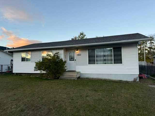 9825 101 Street, Greenview M.D., AB, T0E 0Y0