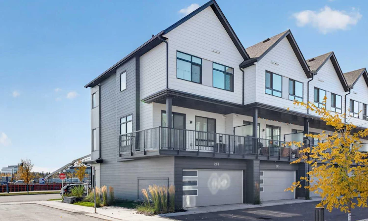 267 Dieppe Drive SW