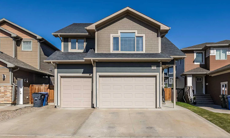 588 Vista Drive SE