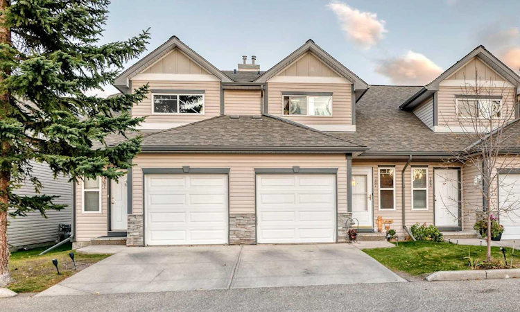 187 Millview Green SW