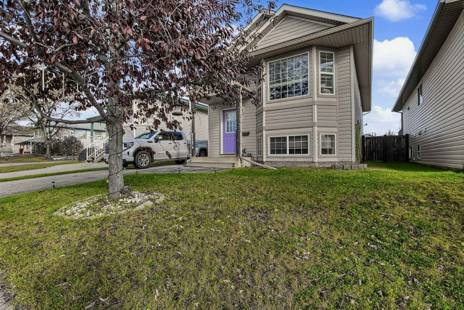 6217 88a Street, Grande Prairie, AB, T8W 2V3