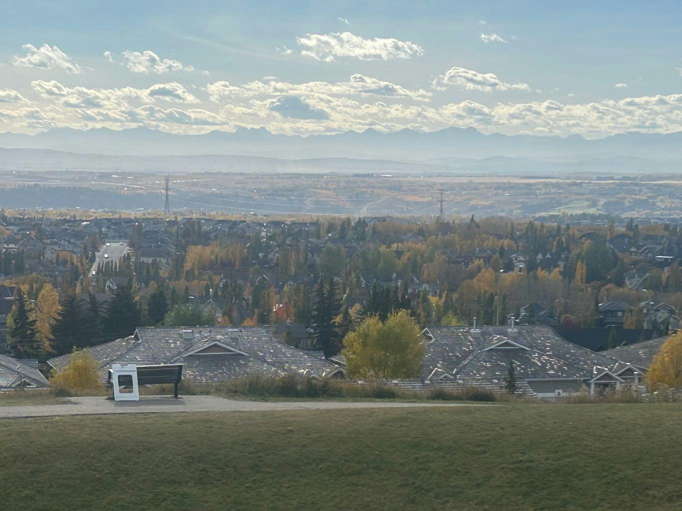 215 Rocky Ridge Drive NW, Calgary, AB, T3G 4M1
