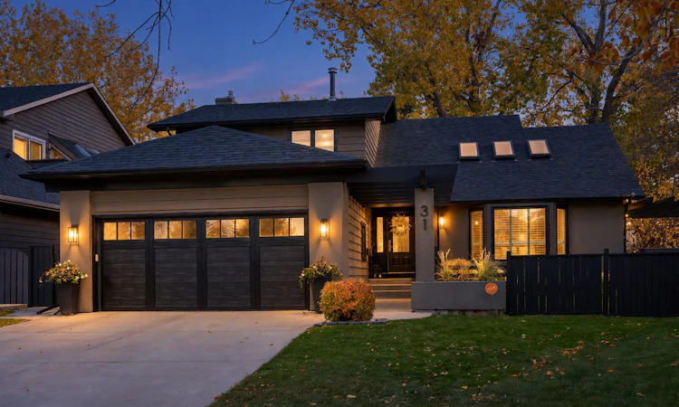31 Canterville Bay SW