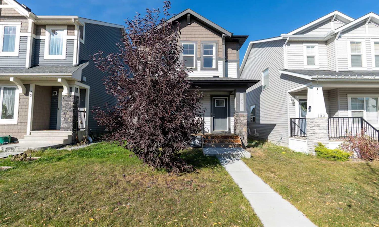 99 Hillcrest Close SW