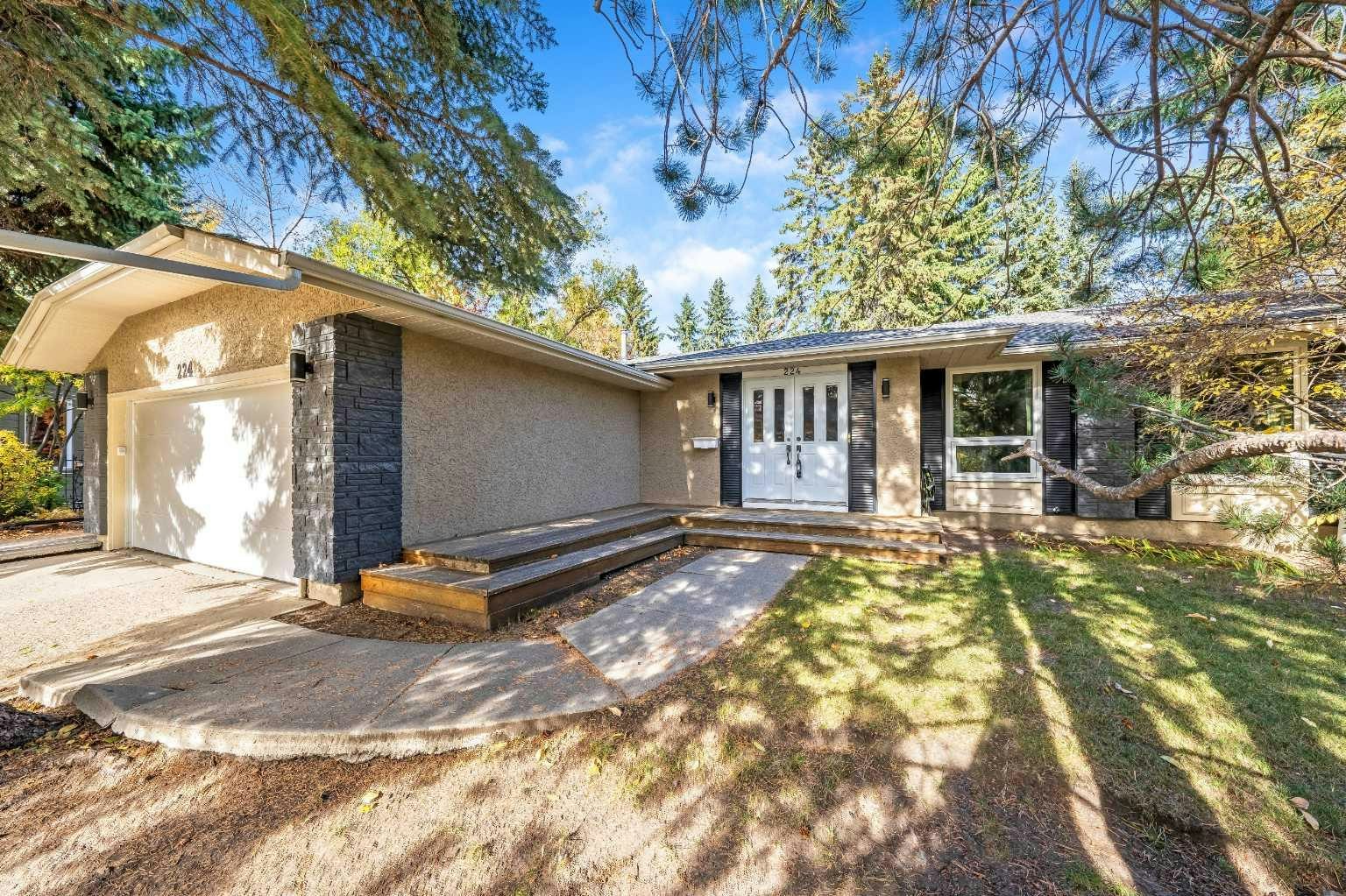224 Varsity Crescent NW, Calgary, AB, T3B 2Z6