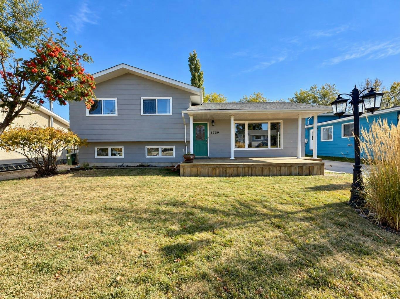 5739 55 Street, Rocky Mountain House, AB, T4T 1J7
