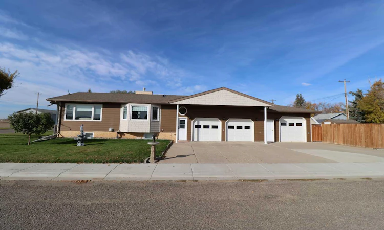 704 1 Ave