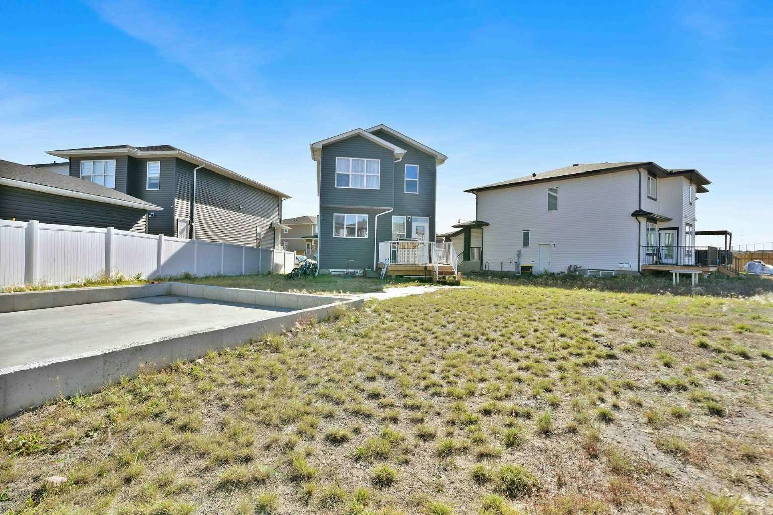143 Dawson Wharf Rise, Chestermere, AB, T1X 2X3