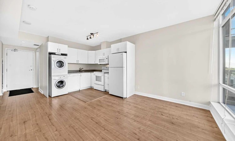 502-30 Brentwood Common NW
