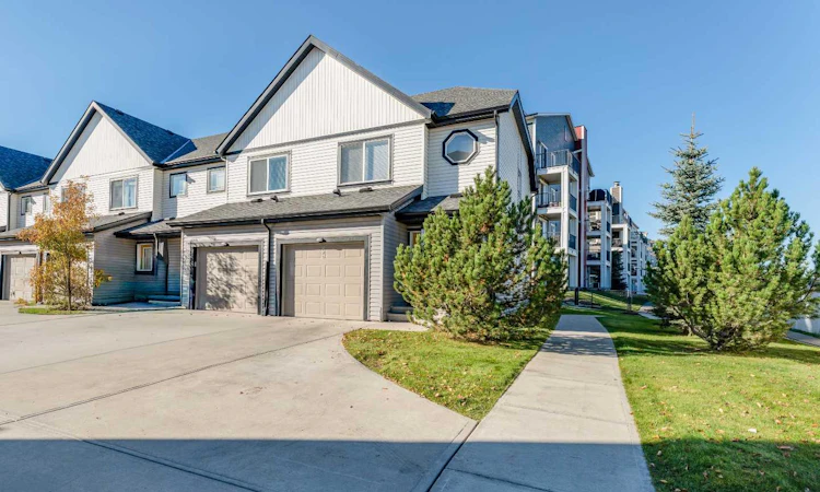 249 Copperpond Landing SE