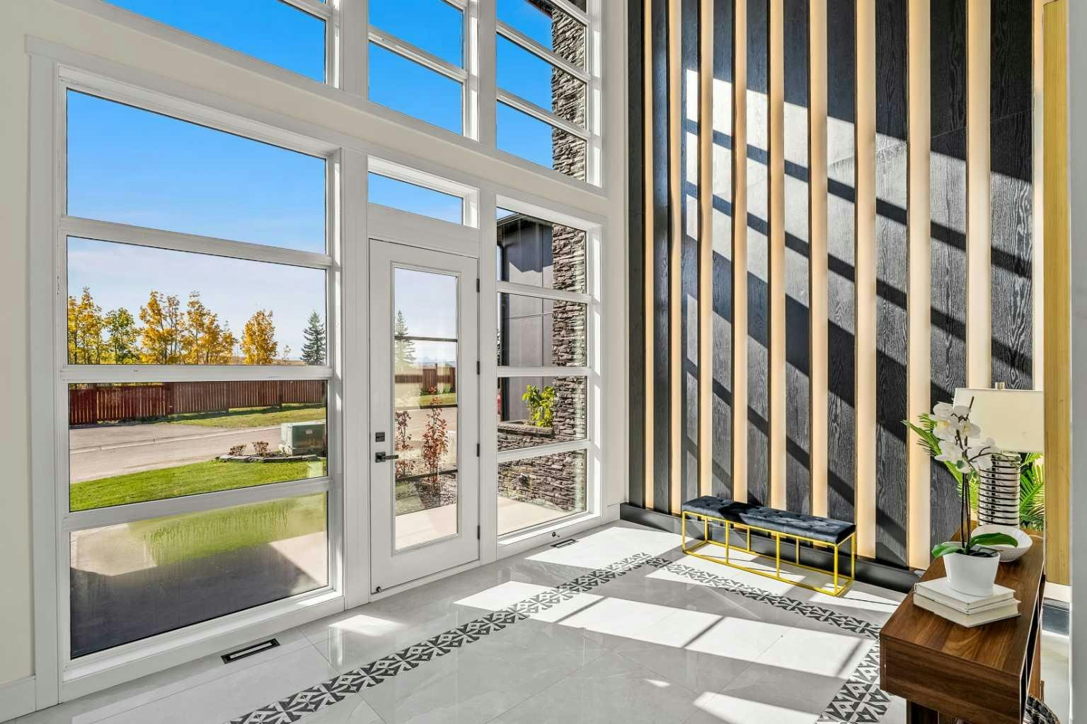 3642 85 Street SW, Calgary, AB, T3H 3V7