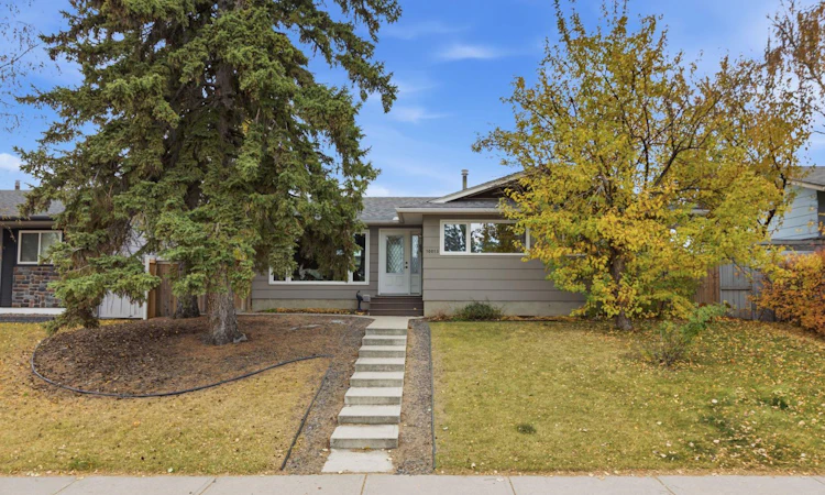 10015 Maplecreek Drive SE