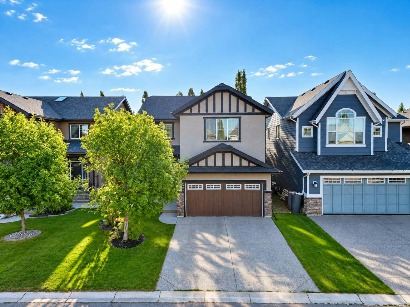 30 Rockford Road NW, Calgary, AB, T3G 0C9