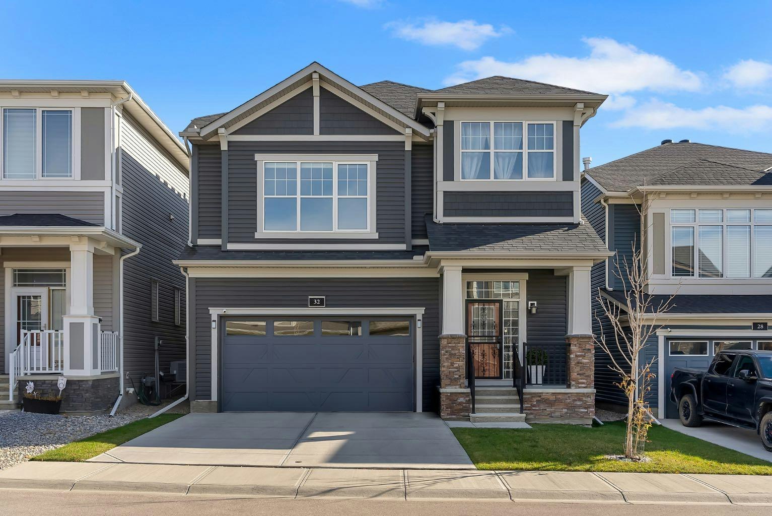 32 Carrington Manor NW, Calgary, AB, T3P 0Z2