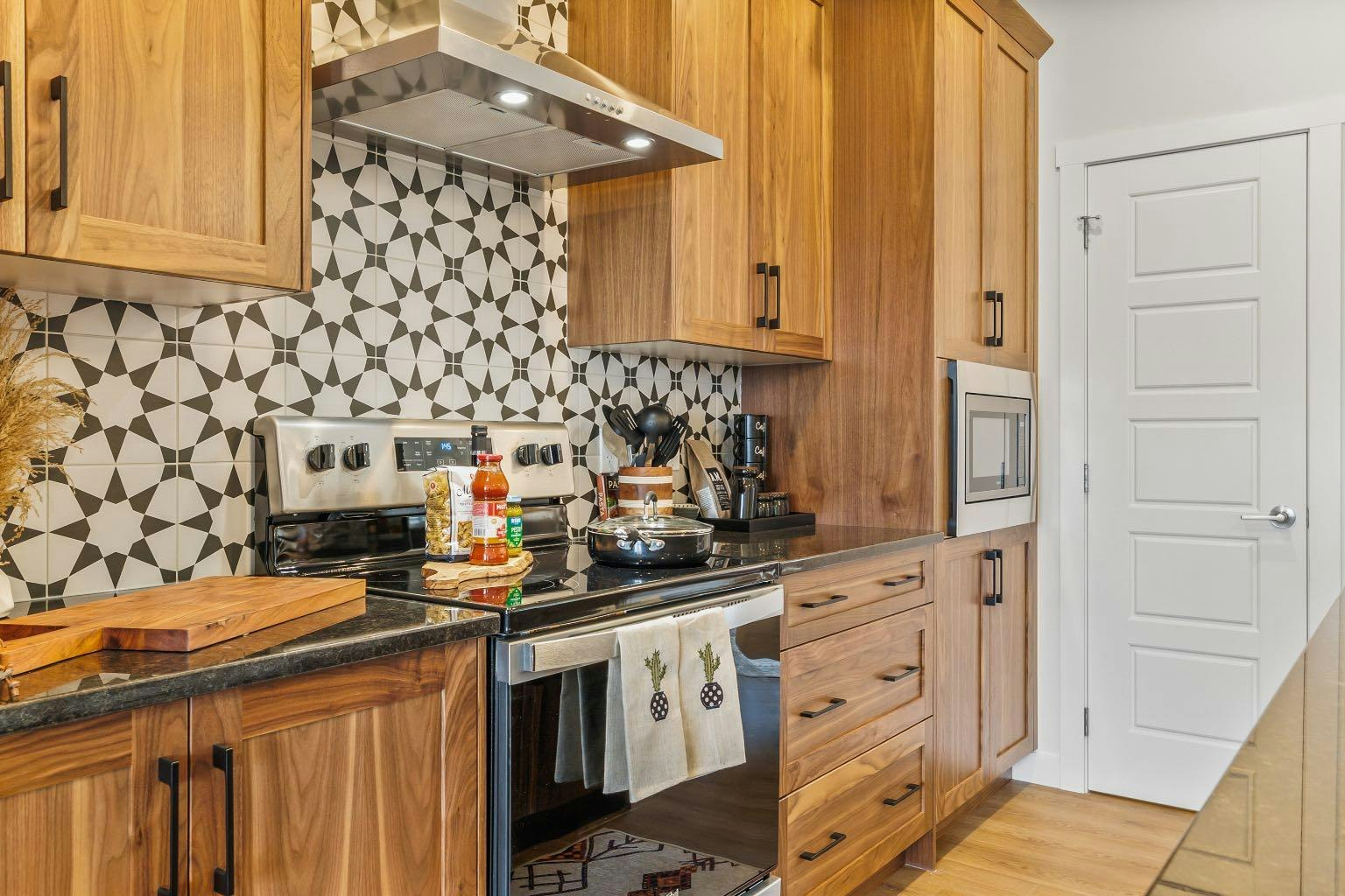10 Fireside Close, Cochrane, AB, T4C 3E1
