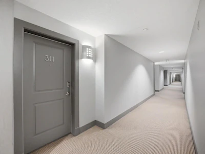 311-910 18 Avenue SW - 5
