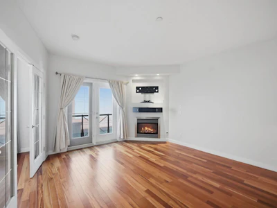 311-910 18 Avenue SW - 3