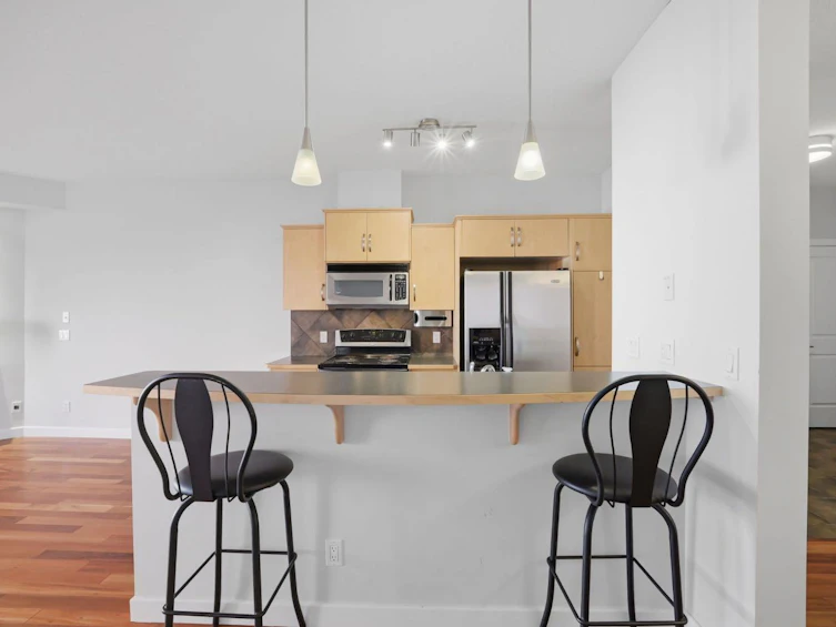 311-910 18 Avenue SW, Calgary, AB, T2T 0H1 - 2