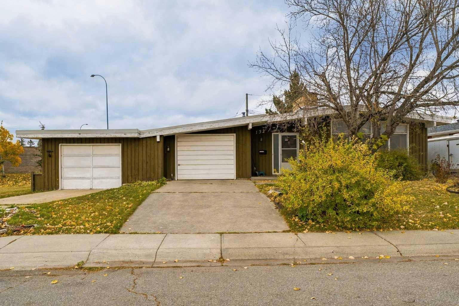 132 Lake Wapta Rise SE, Calgary, AB, T2J 2M9