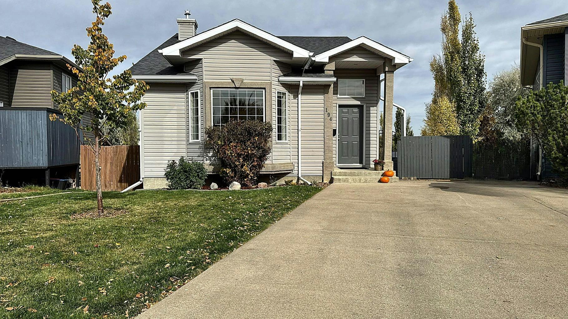 194 Peigan Court W, Lethbridge, AB, T1K 7N2