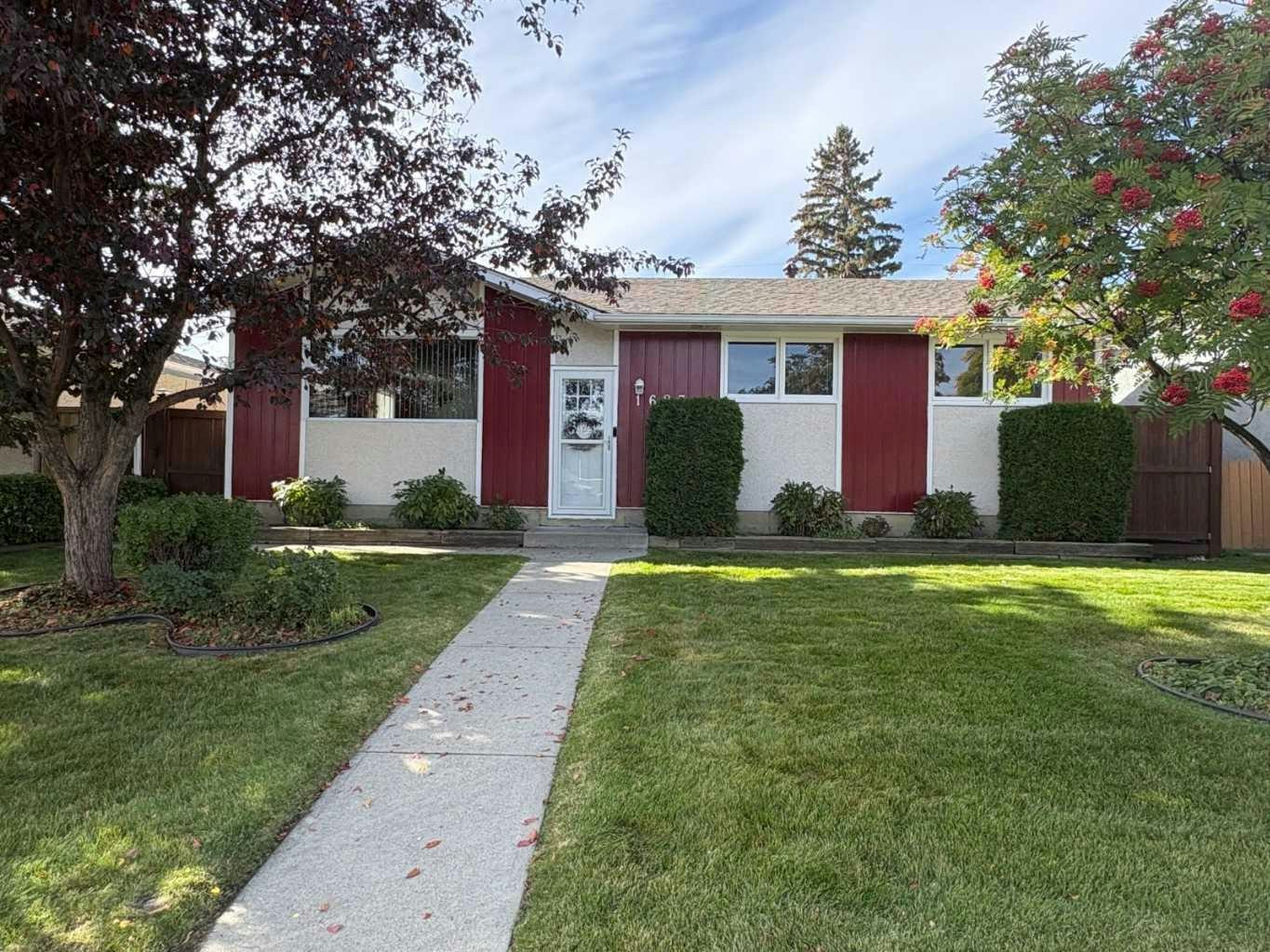 1623 Rouleau Crescent SE, Calgary, AB, T2A 1Y8