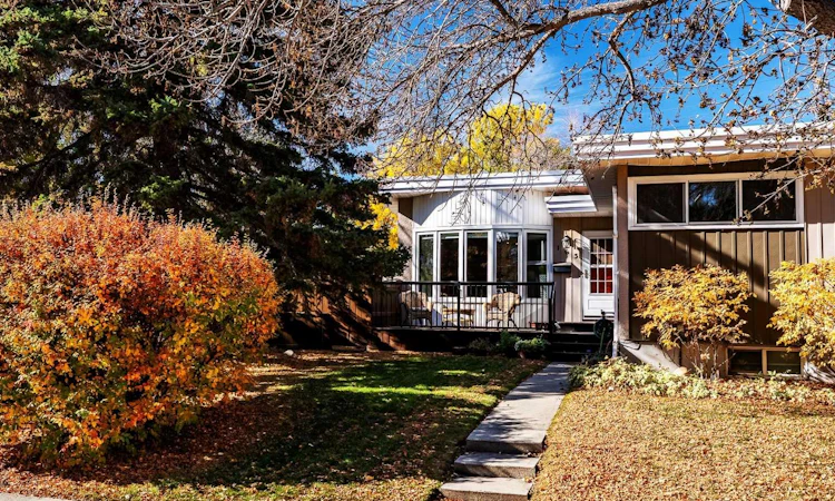 163 Westwood Drive SW