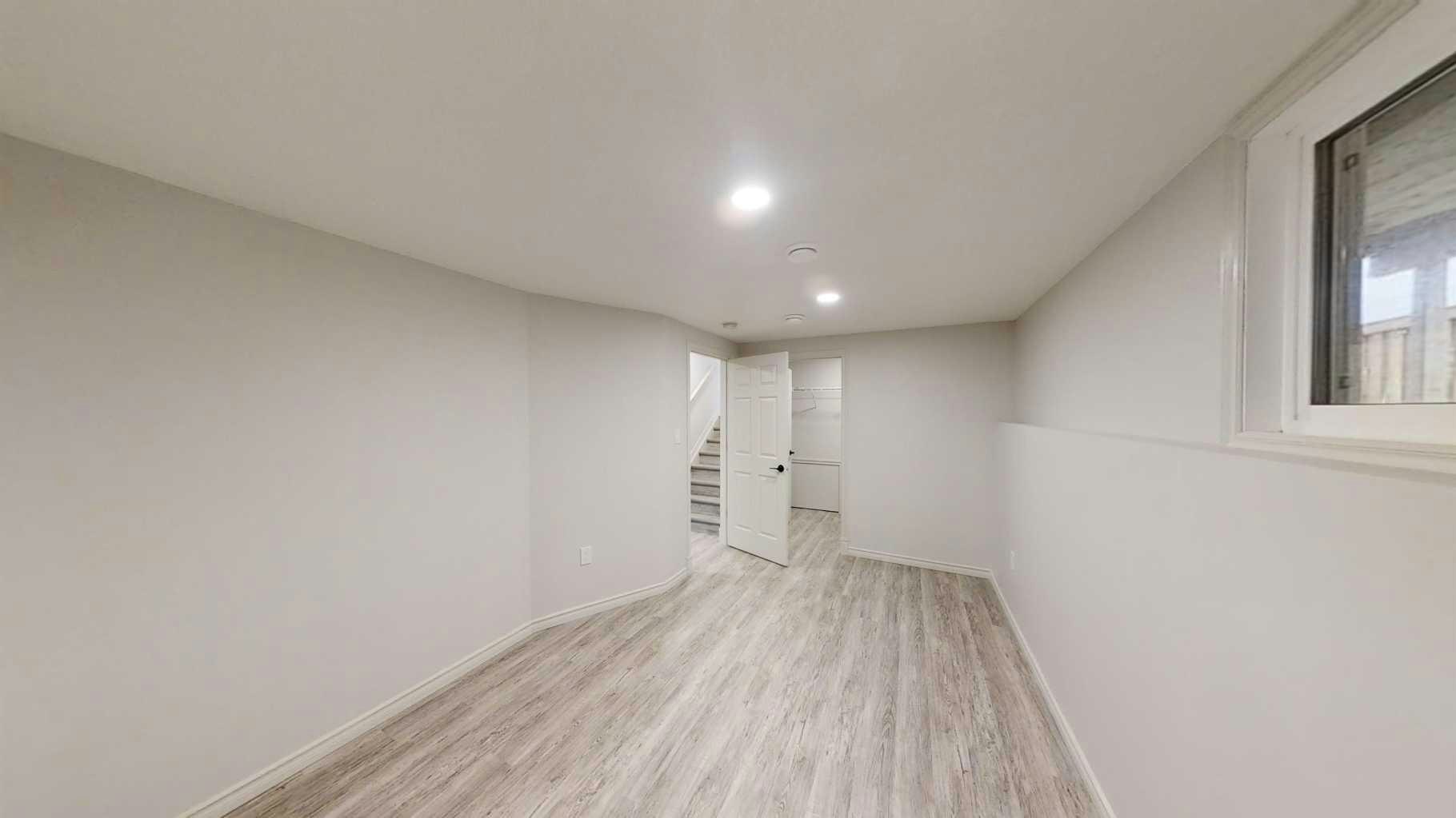 B-10506 98a Street, County of Grande Prairie, AB, T8X 5G1 - 9