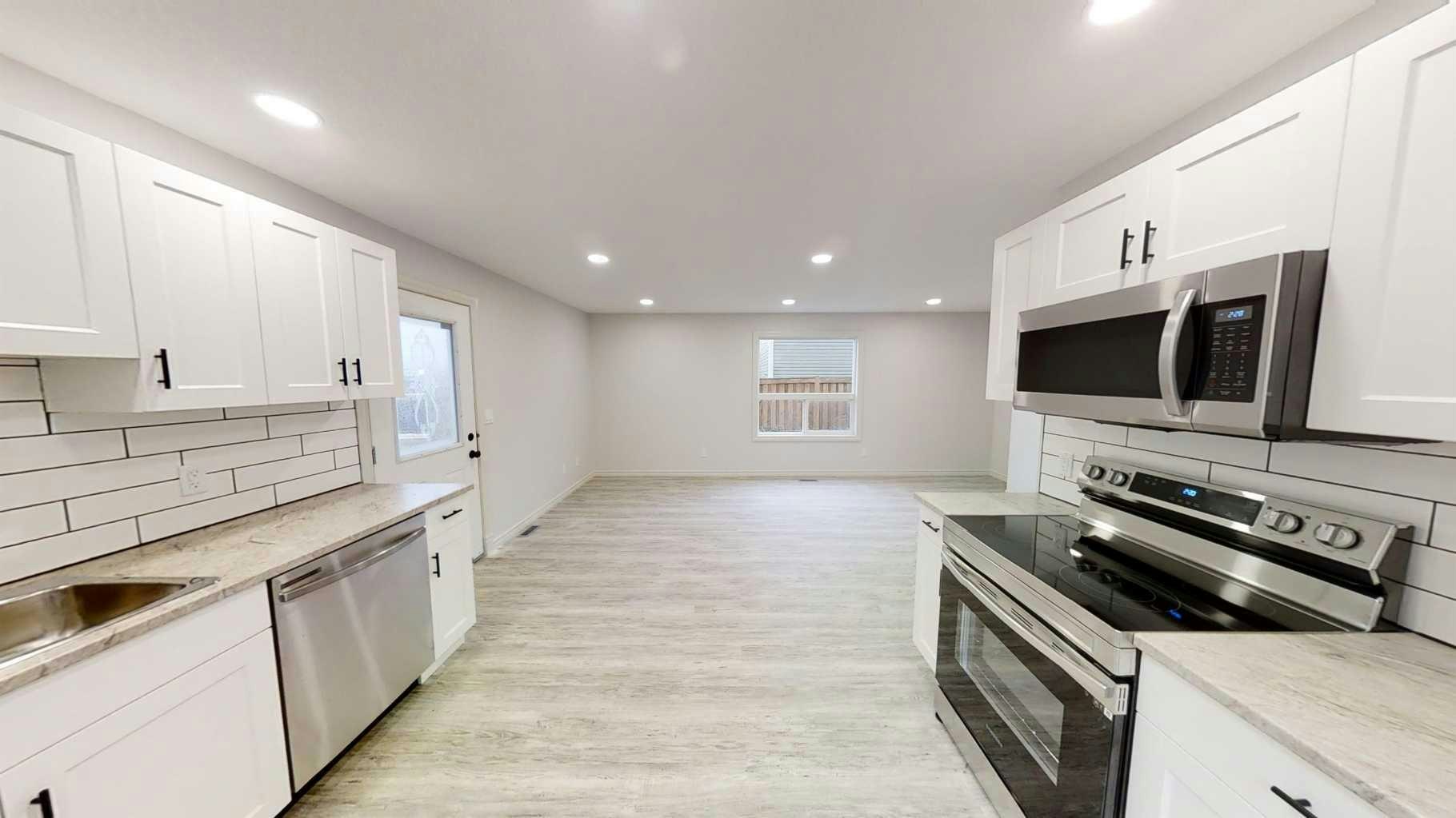 B-10506 98a Street, County of Grande Prairie, AB, T8X 5G1 - 4