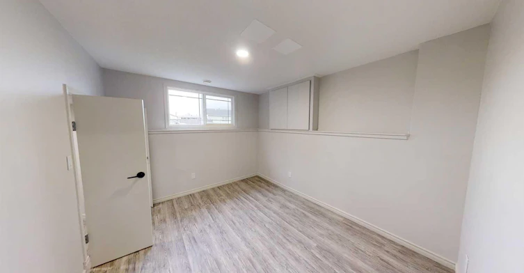 B-10506 98a Street, County of Grande Prairie, AB, T8X 5G1 - 11