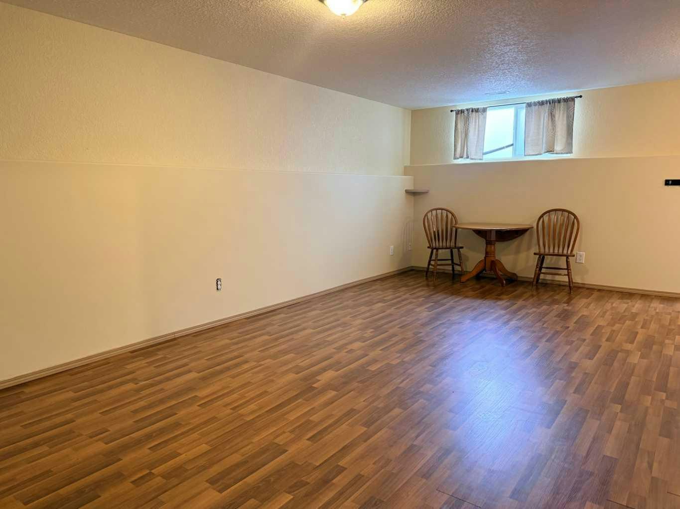 300 Tartan Circle W, Lethbridge, AB, T1J 0Z1 - 5