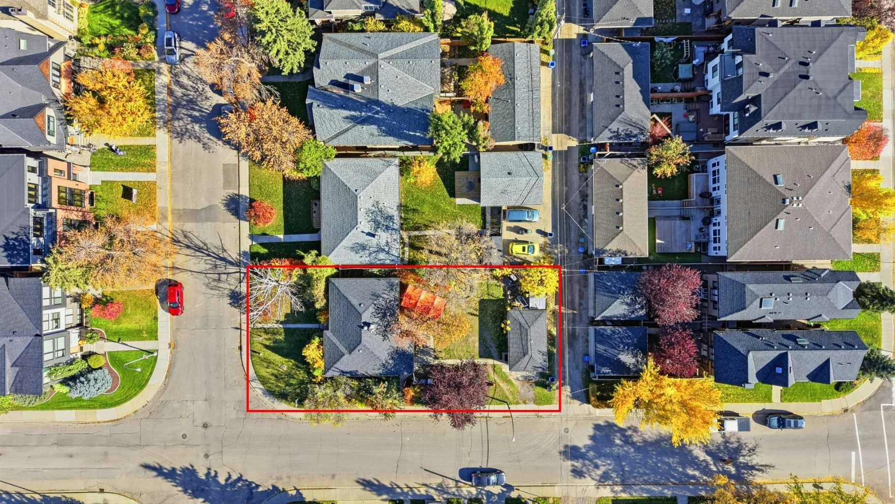 704 33 Street NW, Calgary, AB, T2N 2W6
