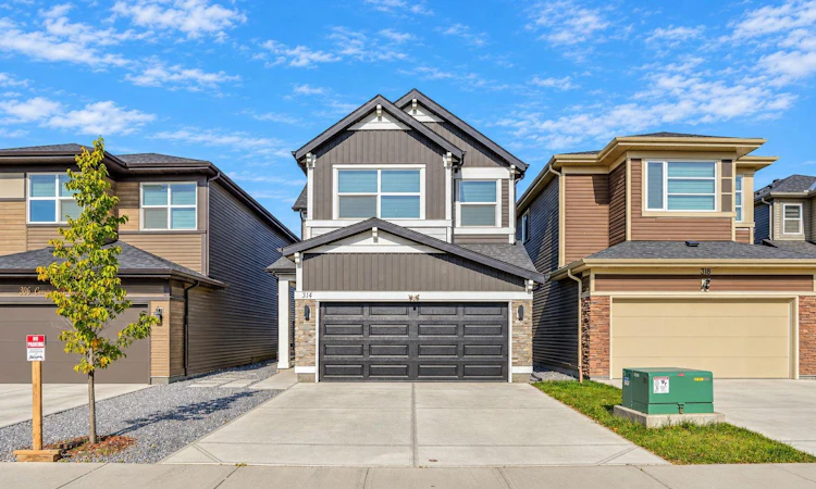 314 Corner Meadows Way NE